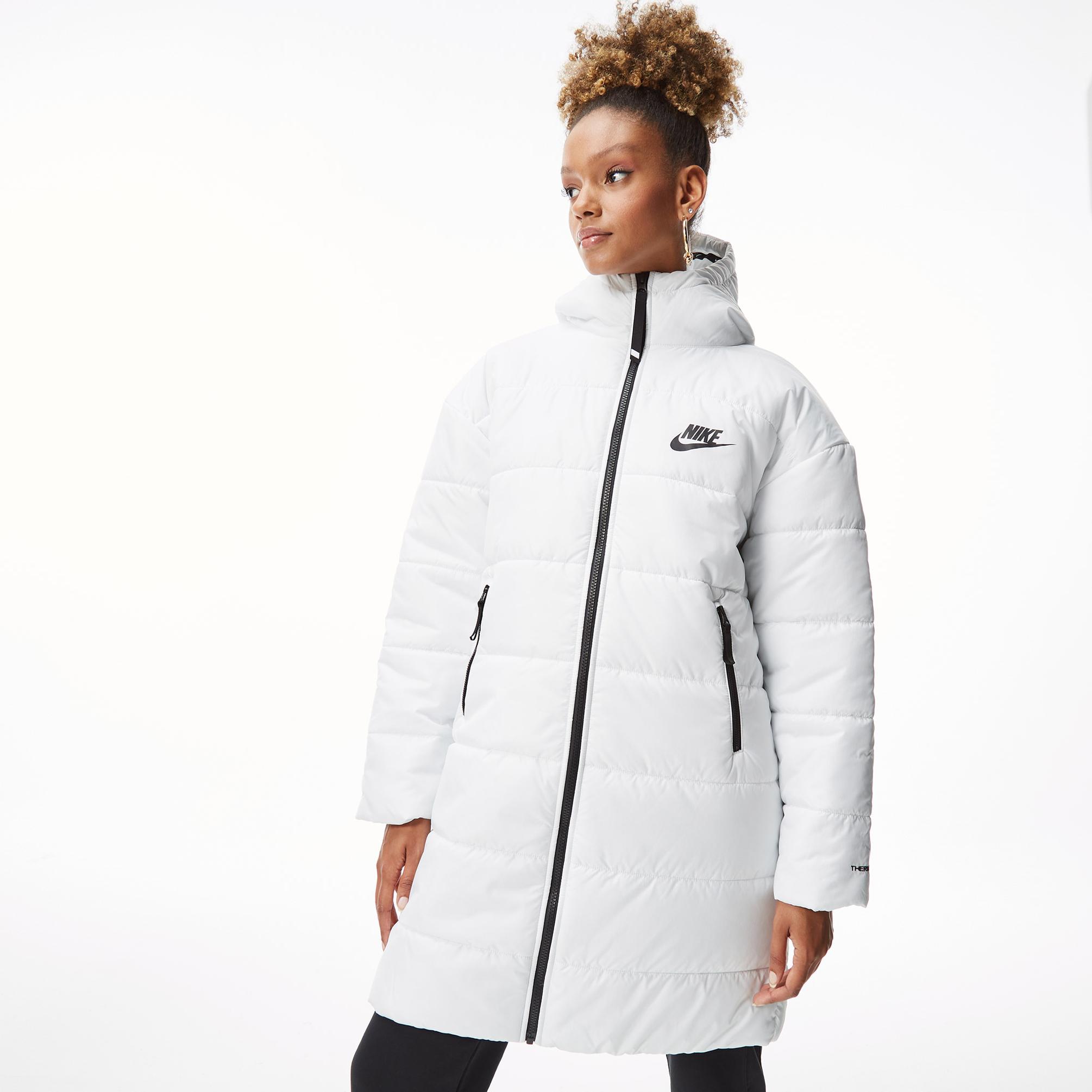  Nike Sportswear Syn Therma-FIT Repel Kadın Beyaz Mont