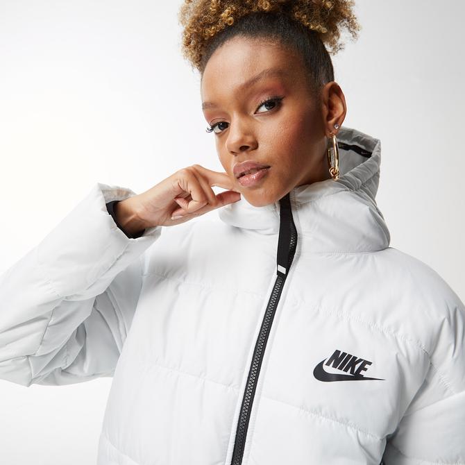 Nike Sportswear Syn Therma-FIT Repel Kadın Beyaz Mont