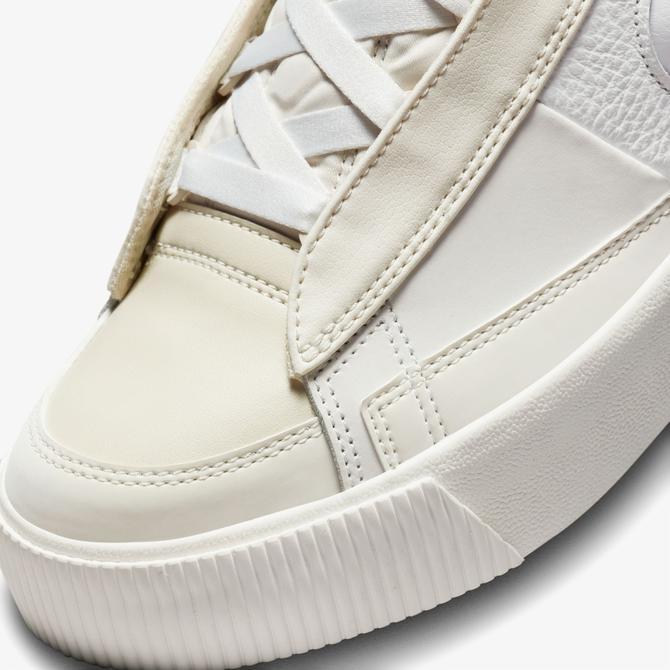  Nike Blazer Mid Victory Kadın Beyaz Sneakers