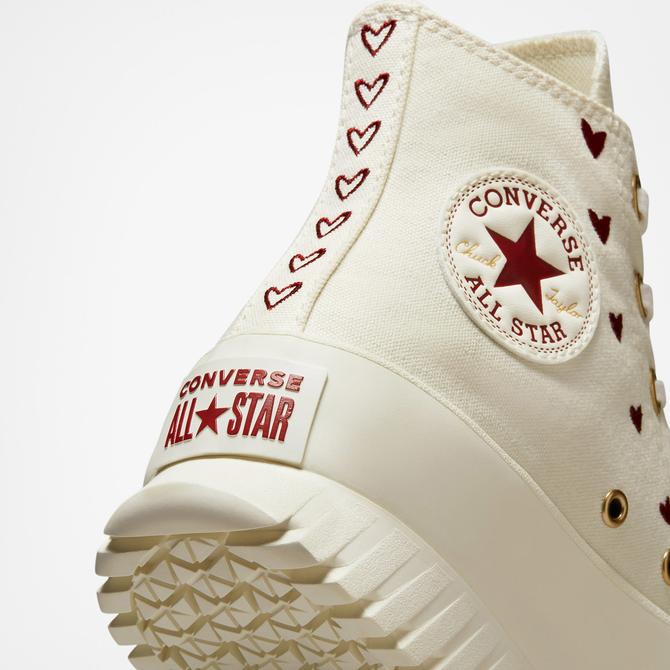  Converse Chuck Taylor All Star Lugged 2.0 Hearts Kadın Krem Sneaker